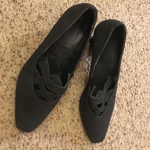 Cross strap pump heels, black, size 7.5-8